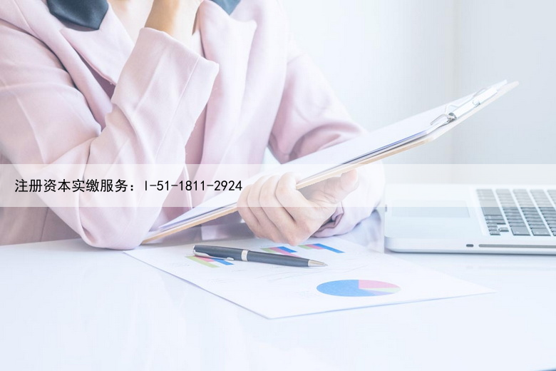 贴标假冒知名品牌服饰，一男子因假冒注册商标罪获刑“风韵犹存”、“老少通吃”，54岁的许晴，真是越老越“火辣”